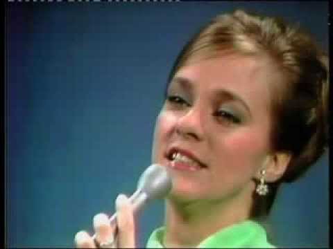 Connie Smith - Where Is My Castle