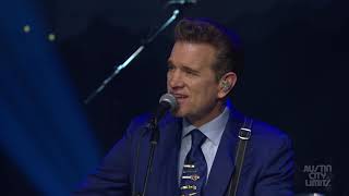 Chris Isaak &quot;I Can&#39;t Stop Loving You&quot; | ACL Hall of Fame New Year&#39;s Special 2018