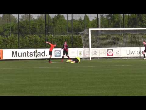 4 juni 2015 VV De Meern C2 (nieuw) - ARC C2 (nieuw) 0-1 (vriendsch) Redding keeper ARC