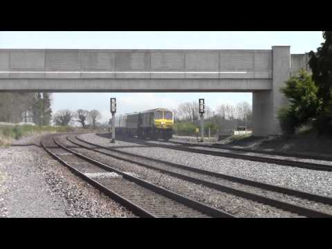 Irish Rail 201 loco 223 + 4008 passes Stacumny Bridge for Cork