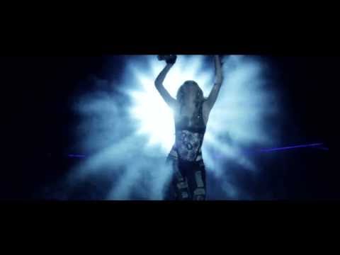 Sara Tunes -  VIP  ( Official Video )