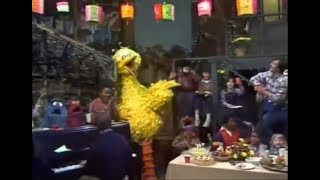 Classic Sesame Street - Sing-Along II (scenes from Show #1808)