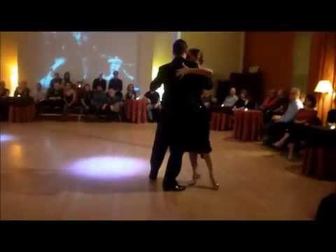  Liliana Tolomei  and  Santiago León  are  dancing  to  a  tango