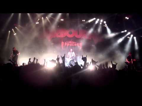 Airbourne, Intro + Ready to rock, Guitare en Scène 2014, live