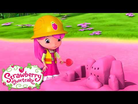 Berry Bitty Adventures 🍓 Building an EPIC Sandcastle 🍓  Strawberry Shortcake 🍓 Cartoon for Kids