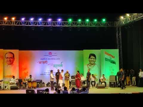 Giving Monuments  CM Shivraj Singh Chouhan sir to Annu Kapoor nd team #annukapoor #cm #shorts