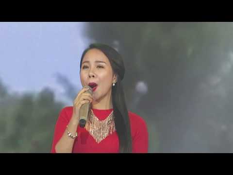 Thể hiện bởi Hồng Duyên