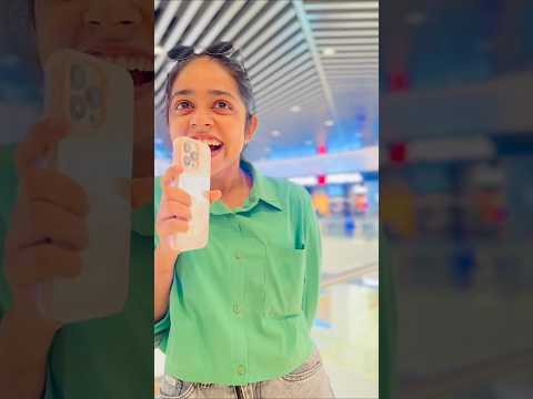 sashrika එයාගේ crush එක දැක්කම 🥰😘 sashrika semini #sashrikasemini #sashrika #sidadiya