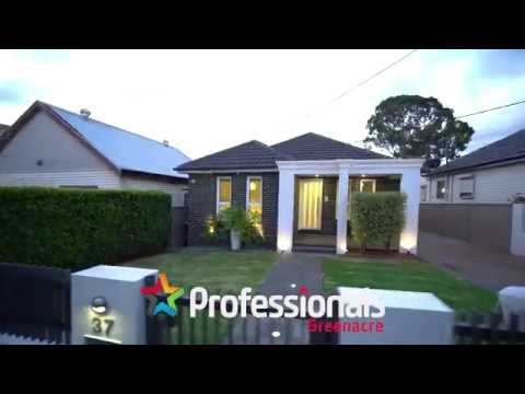 37 Mimosa Road, Greenacre -  Professionals Greenacre
