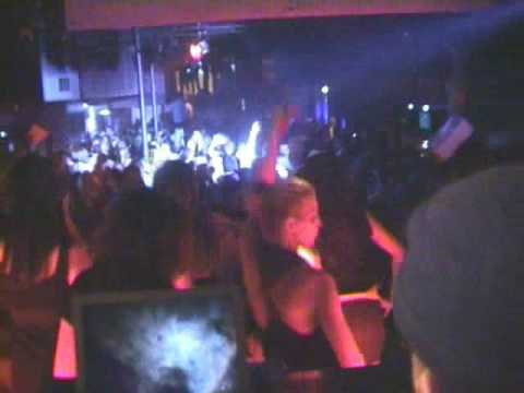 Tim Royko - Live 2009 playin´ his "Waiting For" Remix #1