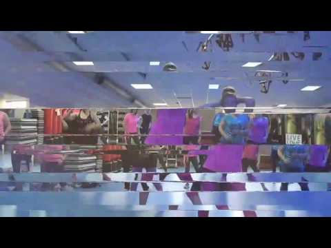 Zumba con Lesley Burns