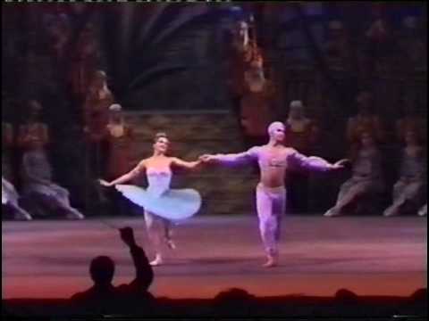 La Bayadere Solor (entree) Nikolai Tsiskaridze