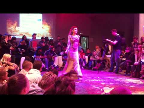 Vogue Runway Nastia Somique vs Dasha Voodoo BattleZone 2013 INSANE