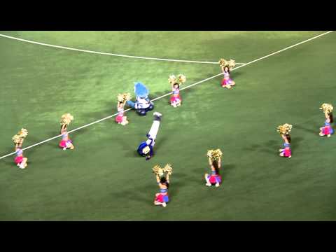 2010.11.03 Nippon Series - Game 4 - Doala backflips