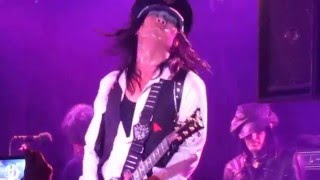 L.A. Guns &amp; Faster Pussycat Perform &quot;Purple Rain&quot;