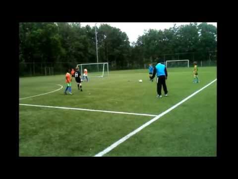 Techniektraining Sev D1 in voorbereiding nieuw seizoen.