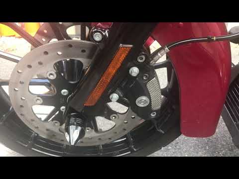 How to remove Harley reflectors in 30 seconds.