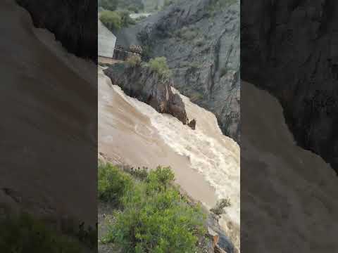 por las lluvias intensas distrito de Carapo -Ayacucho -Huancasancos crece la catarata Paqcha Punku