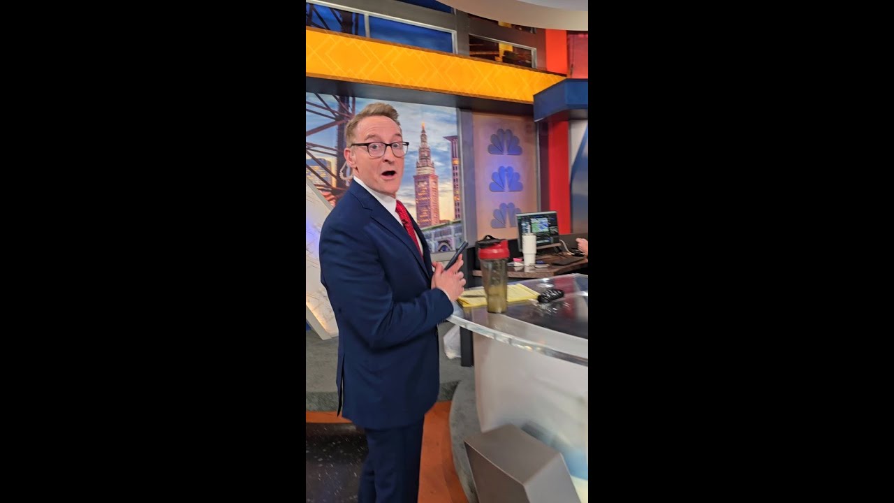 Welcome Mark! BTS of meteorologist Mark Johnson's first day at 3News
