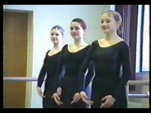 Экзамены по Классическому танцу, Народному танцу, Искусству балетмейстера. МГУКИ. Гр.142-Н. 2000год