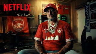 A realidade de 2001 | Maré Branca: A Surreal História de Rabo de Peixe | Netflix