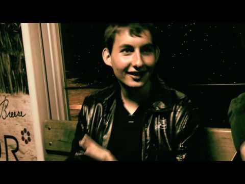 No° 10.5 Strozzini - How To Wag Your Head - A sHOWTOgo.ch by Stadtklang