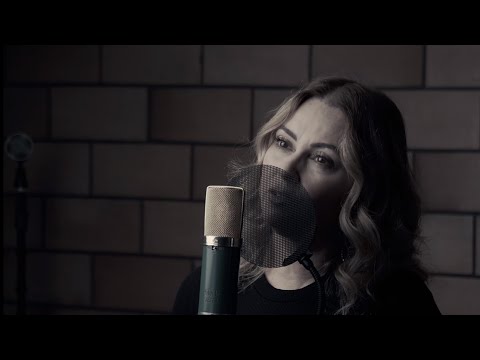 Kelly Clarkson - Already Gone (Versão: Sleeping At Last) por Tânia Maya | Cover