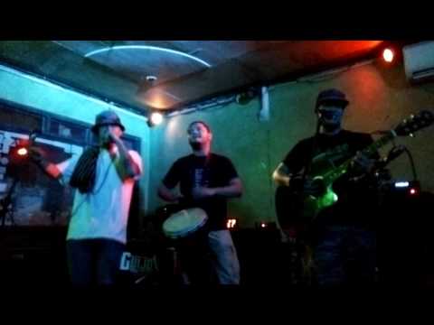 Mellow Submarine feat. Gnarly Dork - Street Jazz (Live at SaGuijo)