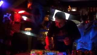 preview picture of video 'Bruno Torres DJ no Barulho Cafe Pub 21/04/2012'
