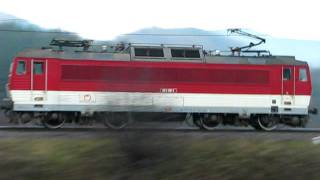 preview picture of video 'ZSSK 163 119 - 1 as locomotive train near Strečno, Slovakia'