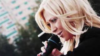 Нежное Солнышко (Nezhnoe Solnishko) Lyrics English Translation