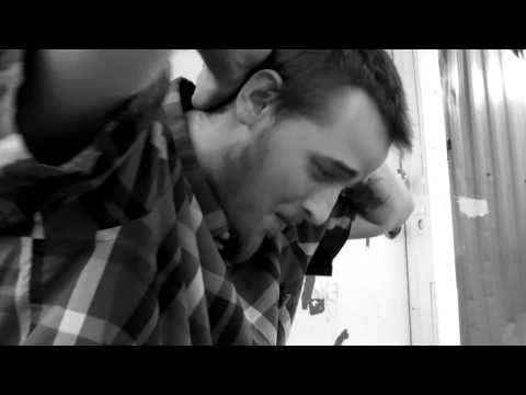 Gump Ya Lokal Loonatik - Talkin 2 Myself (Music Video)