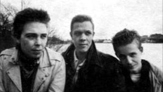 Thirteen Moons - Undercurrent