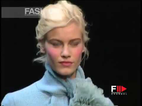 "Moschino Cheap & Chic" Autumn Winter 2001 2002 Milano 1 of 3 pret a porter by FashionChannel.mov