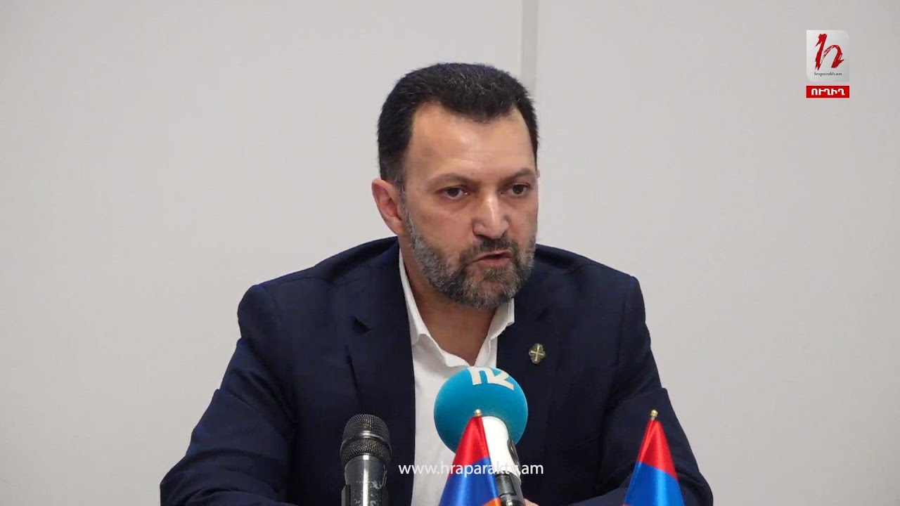 #Ուղիղ. ՊՆ նախկին նախարար Արշակ Կարապետյանը հայտարարություն է անում