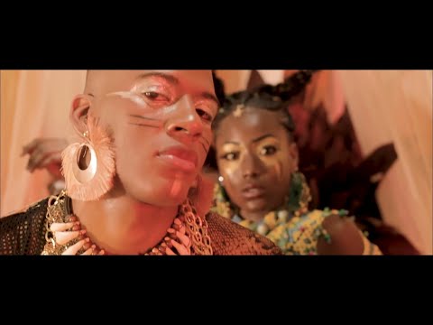 Latoo - Espectaculare (Video Oficial) Ft: Luis Eduardo Acustico