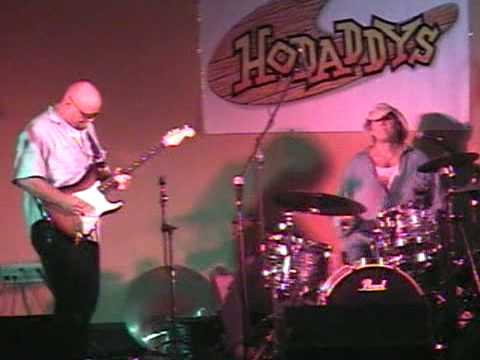 Hodaddys - Shot In The Dark