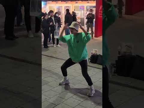 홍대버스킹 221025 강신화 - 중독(overdose) (EXO Dance cover)