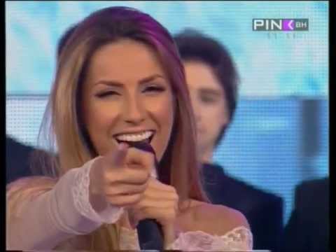 Rada Manojlovic - Zagrli me ti - Novogodisnje Grandovo veselje - (TV Pink 2012/2013)
