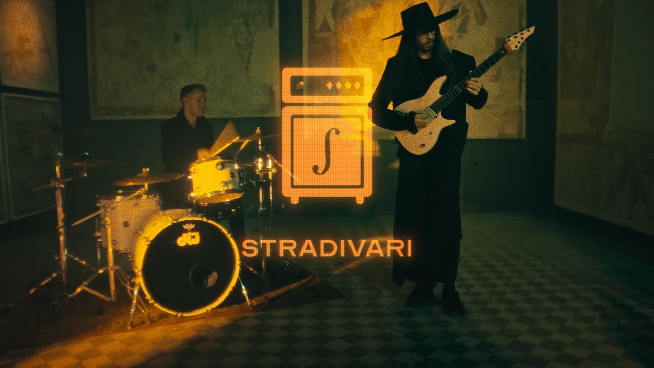 GRAPEFRUIT ASTRONAUTS /// STRADIVARI