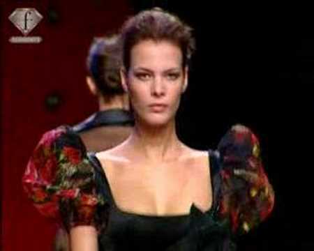 fashiontv | FTV.com - ELIE SAAB FW PARIS 06/07