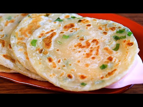 Water with flour! No oven No yeast! 2 Simple and delicious pan-bread recipes