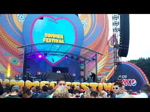 Summerfestival 2011 - Adrian Lux - 16:04 - Pepsi main stage