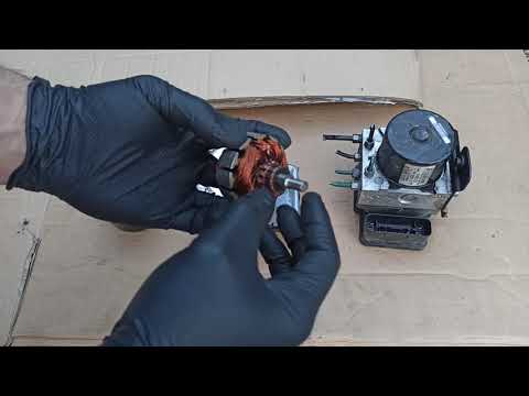 ABS light on dash/pump fault/how to repair ABS module motor/ABS module replacement + bleeding brakes