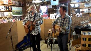 Robyn Hitchcock + Grant-Lee Phillips: Queen Elvis