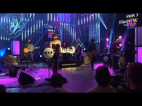 Pull Me Apart - Lenka