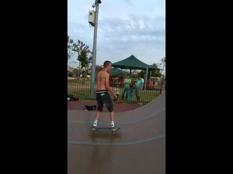 Gal peled skate n frienbs