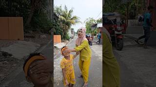 Download lagu There's an ice cream seller, don't look at me, little brother #shorts mp3