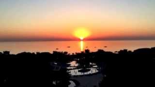 preview picture of video 'Sunrises at Rotana Beach Hotel Al-Aqah in Fujairah, UAE'