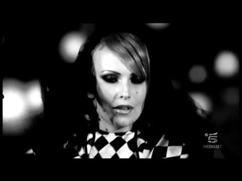 Best Quick Change Magicians Show - Amazing Costumes from Sos & Victoria Petrosyan